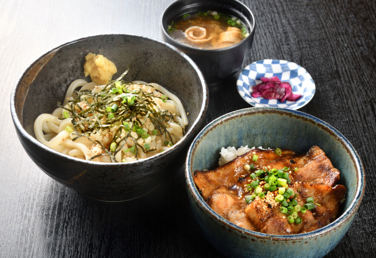 さぬきうどん　ミニ豚丼セット